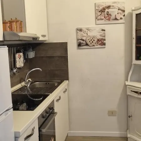 Cary Apartman Serretto