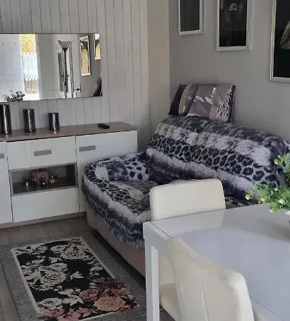 公寓 Cary Serretto