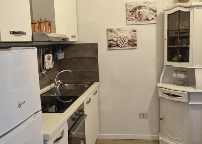 Cary Apartman Serretto